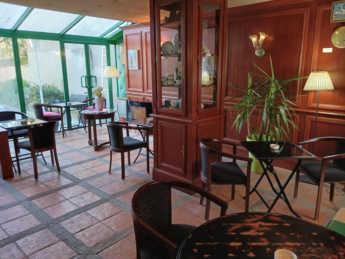 Hotel La Cognette A 25 Kilometres De Chateauroux Et 30 Kilometres De Bourges Issoudun Bagian luar foto